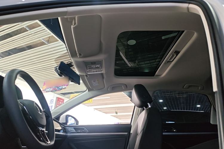 Used Volkswagen Lavida 2022 1.5L Automatic Comfort Edition Headliner