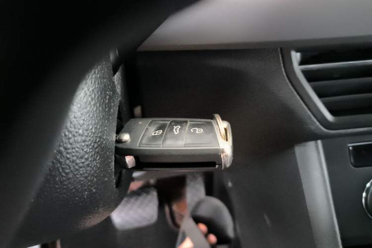 Used Volkswagen Lavida 2022 1.5L Automatic Comfort Edition Interior 1