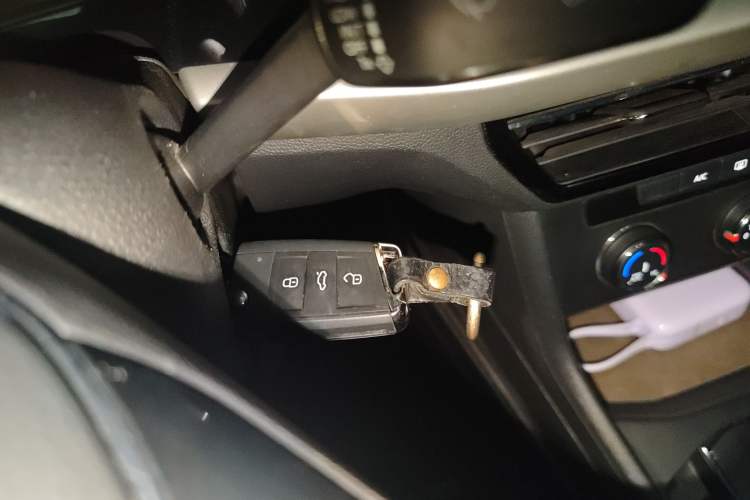 Used Volkswagen Lavida 2022 1.5L Automatic Comfort Edition Interior 1