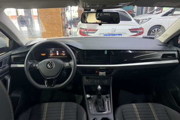 Used Volkswagen Lavida 2022 280TSI DSG Comfort Edition Interior 1
