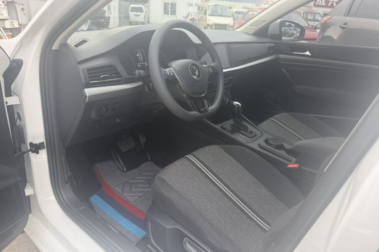 Used Volkswagen Lavida 2022 1.5L Automatic Fashion Edition Interior 2