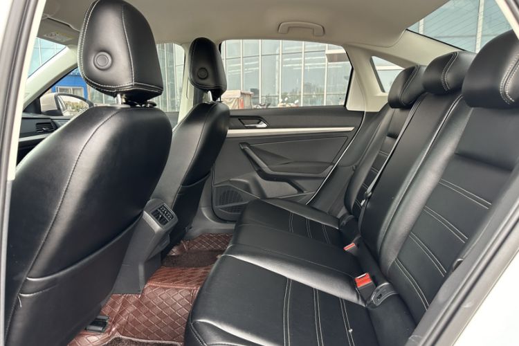 Used Volkswagen Lavida 2022 1.5L Automatic Fashion Edition Interior 2