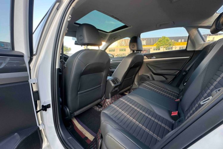Used Volkswagen Lavida 2022 280TSI DSG Comfort Edition Interior 3