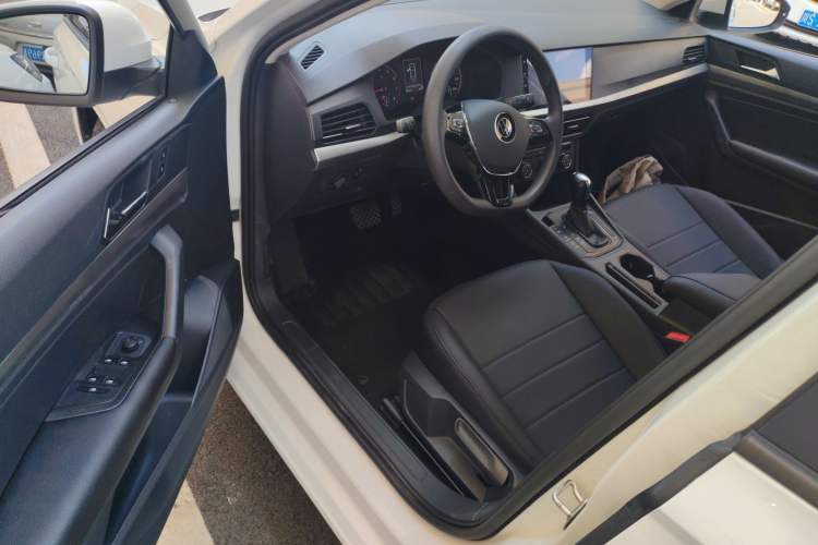 Used Volkswagen Lavida 2022 1.5L Automatic Fashion Edition Interior 3