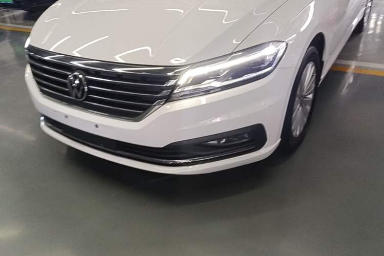 Used Volkswagen Lavida 2022 1.5L Automatic Comfort Edition Left Front Headlight