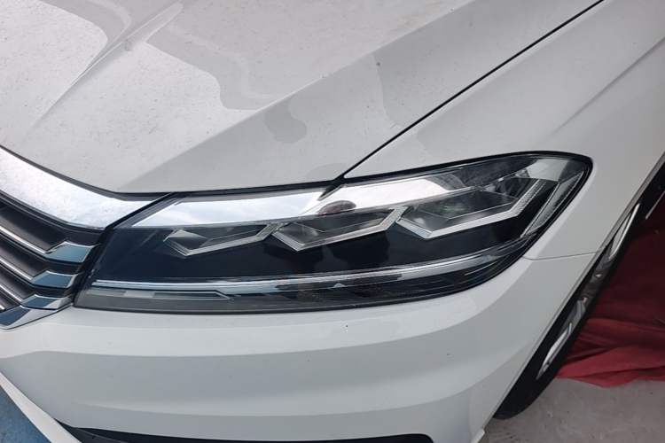 Used Volkswagen Lavida 2022 1.5L Automatic Fashion Edition Left Front Headlight