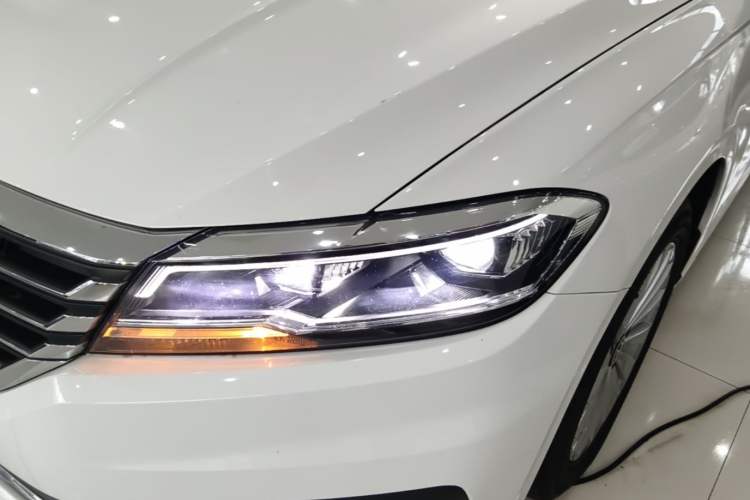 Used Volkswagen Lavida 2022 1.5L Automatic Comfort Edition Left Front Headlight