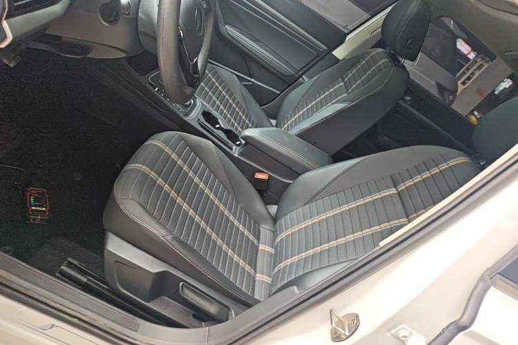 Used Volkswagen Lavida 2022 280TSI DSG Comfort Edition Left Front Seat