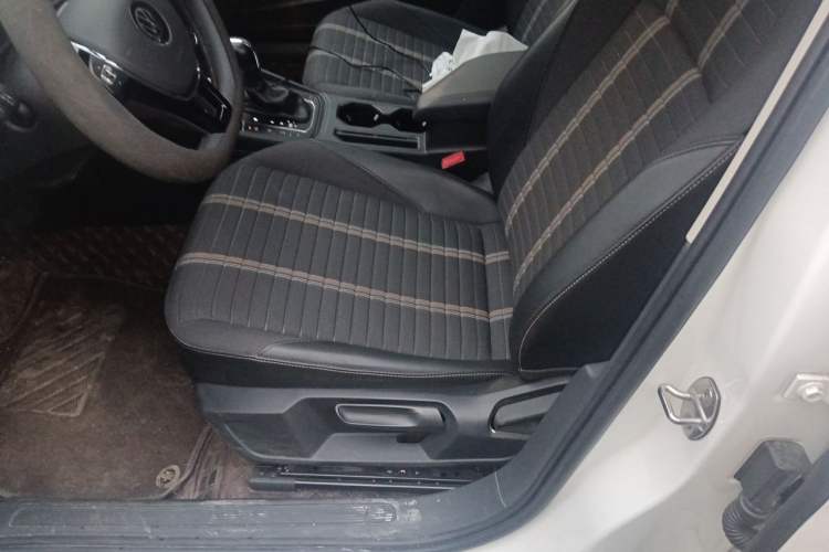 Used Volkswagen Lavida 2022 280TSI DSG Comfort Edition Left Front Seat