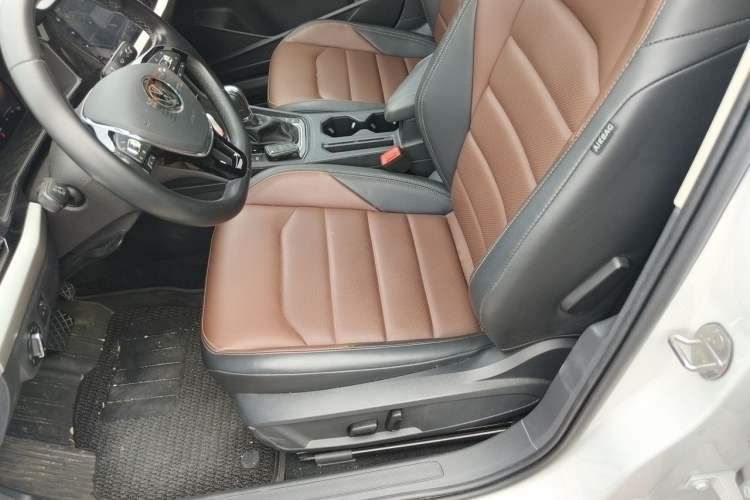 Used Volkswagen Lavida 2022 280TSI DSG Luxury Edition Left Front Seat