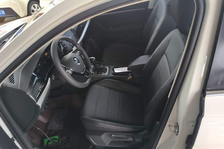 Used Volkswagen Lavida 2022 1.5L Automatic Comfort Edition Left Front Seat