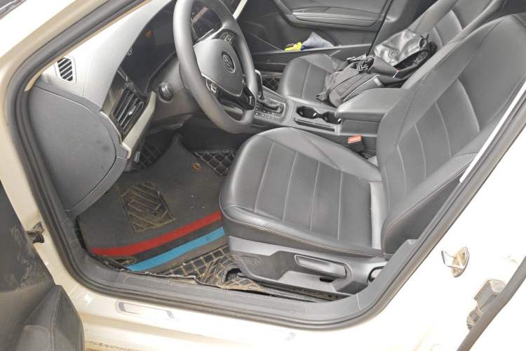 Used Volkswagen Lavida 2022 1.5L Automatic Comfort Edition Left Front Seat