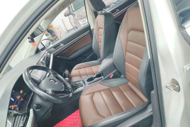 Used Volkswagen Lavida 2022 280TSI DSG Luxury Edition Left Front Seat