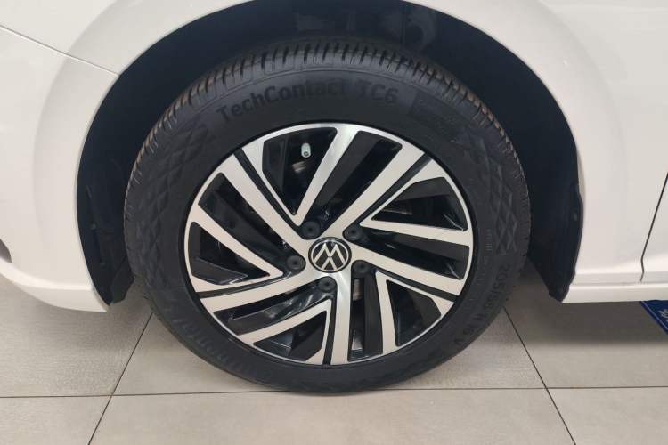 Used Volkswagen Lavida 2022 280TSI DSG Comfort Edition Left Front Wheel Hub