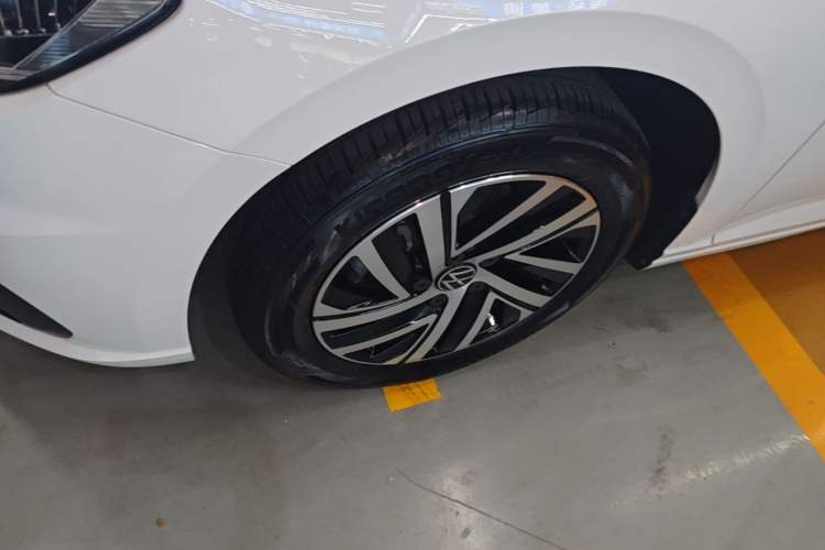 Used Volkswagen Lavida 2022 280TSI DSG Comfort Edition Left Front Wheel Hub