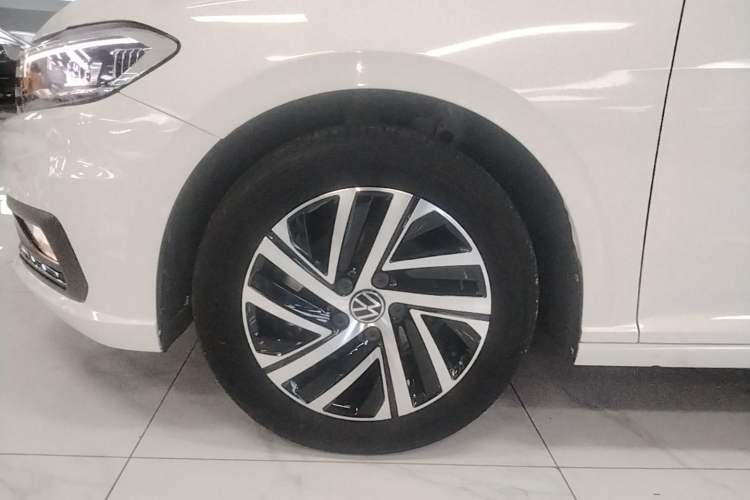 Used Volkswagen Lavida 2022 1.5L Automatic Comfort Edition Left Front Wheel Hub
