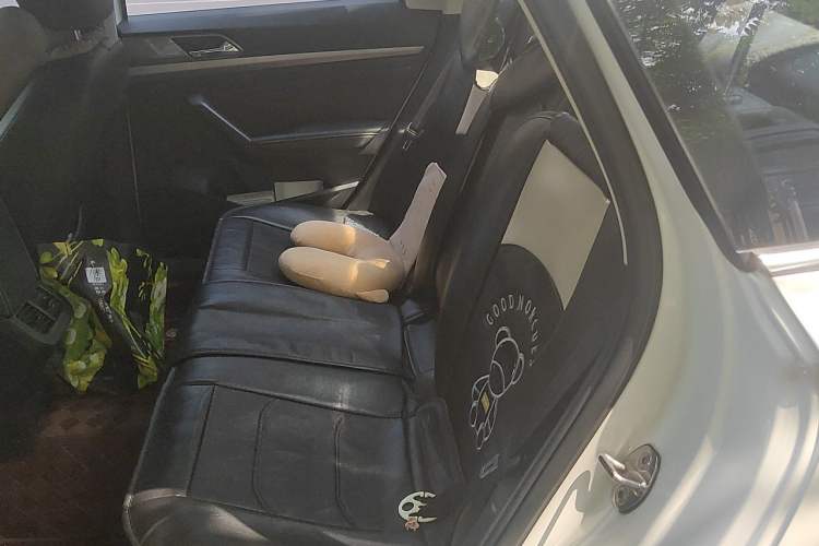 Used Volkswagen Lavida 2022 1.5L Automatic Comfort Edition Left Rear Seat