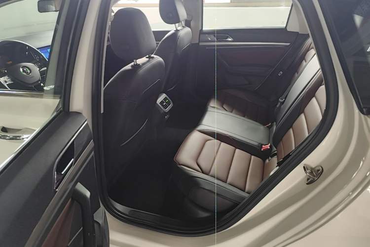 Used Volkswagen Lavida 2022 280TSI DSG Luxury Edition Left Rear Seat