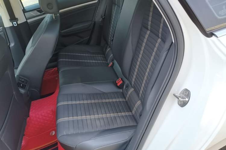 Used Volkswagen Lavida 2022 1.5L Automatic Vision Edition Left Rear Seat