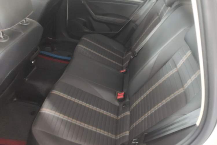 Used Volkswagen Lavida 2022 1.5L Automatic Vision Edition Left Rear Seat