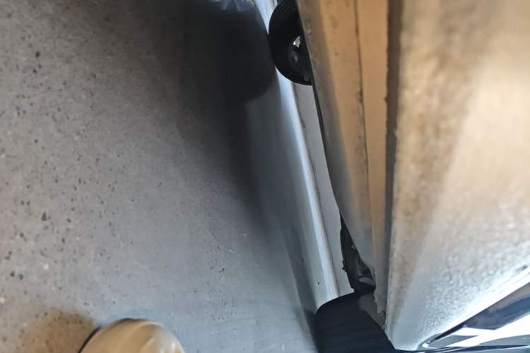 Used Volkswagen Lavida 2022 1.5L Automatic Comfort Edition Left Side Sill