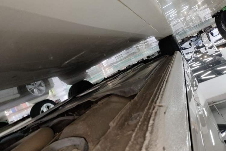 Used Volkswagen Lavida 2022 280TSI DSG Comfort Edition Left Side Sill