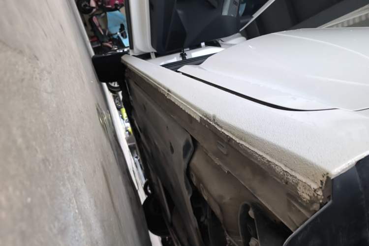 Used Volkswagen Lavida 2022 1.5L Automatic Comfort Edition Left Side Sill