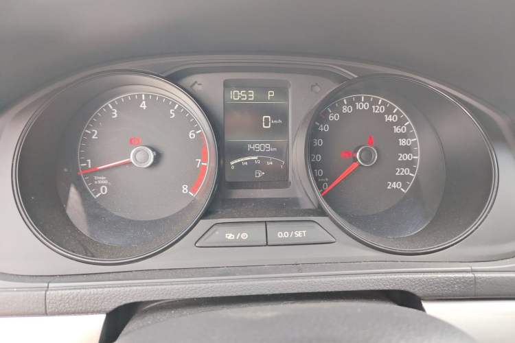 Used Volkswagen Lavida 2022 1.5L Automatic Fashion Edition Odometer Close Up