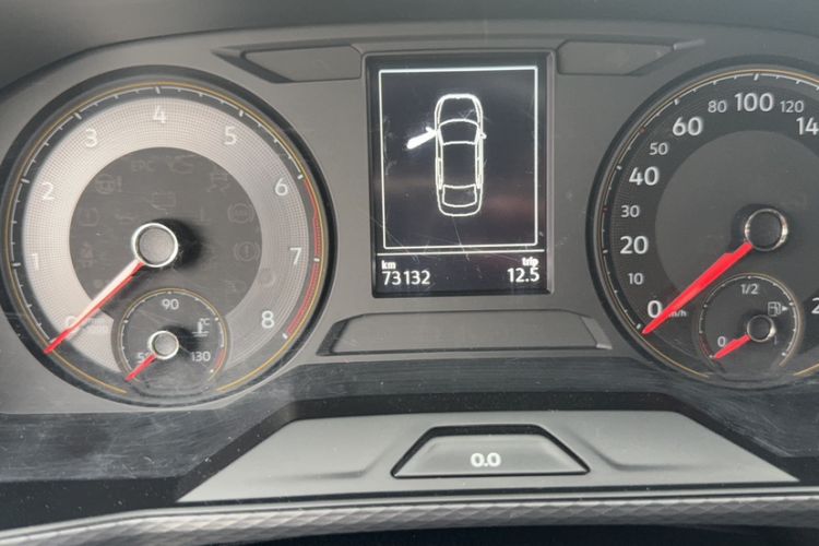 Used Volkswagen Lavida 2022 1.5L Automatic Fashion Edition Odometer Close Up