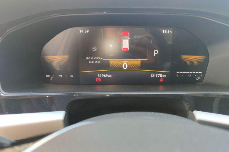Used Volkswagen Lavida 2022 1.5L Automatic Comfort Edition Odometer Close Up