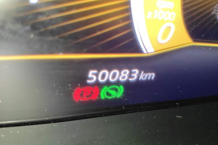Used Volkswagen Lavida 2022 280TSI DSG Luxury Edition Odometer Close Up