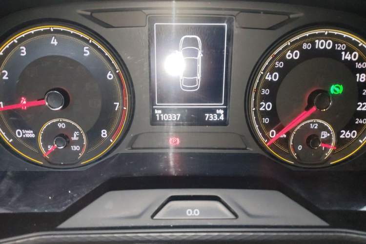 Used Volkswagen Lavida 2022 1.5L Automatic Fashion Edition Odometer Close Up