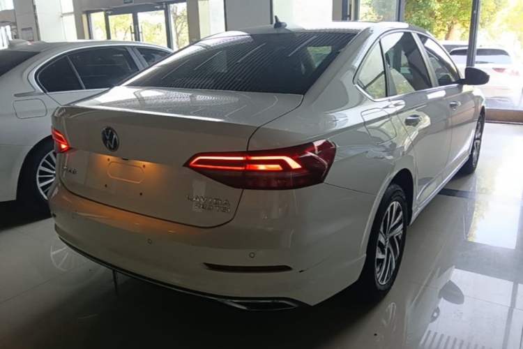 Used Volkswagen Lavida 2022 280TSI DSG Comfort Edition Rear Right 45 Deg