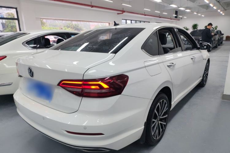 Used Volkswagen Lavida 2022 280TSI DSG Luxury Edition Rear Right 45 Deg