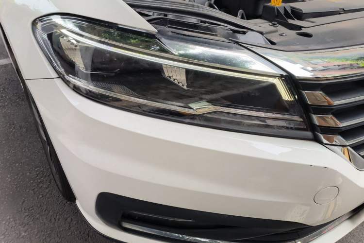 Used Volkswagen Lavida 2022 1.5L Automatic Comfort Edition Right Front Headlight