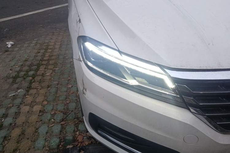 Used Volkswagen Lavida 2022 280TSI DSG Comfort Edition Right Front Headlight