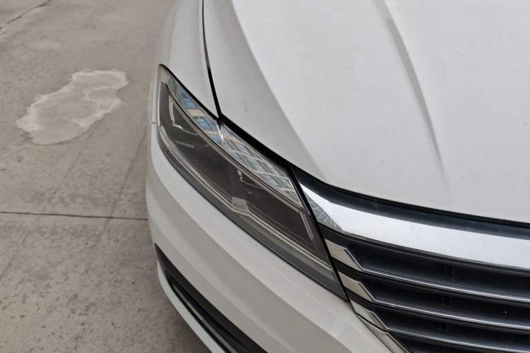 Used Volkswagen Lavida 2022 1.5L Automatic Comfort Edition Right Front Headlight