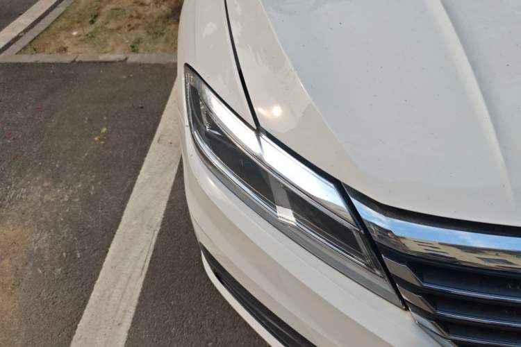 Used Volkswagen Lavida 2022 280TSI DSG Comfort Edition Right Front Headlight