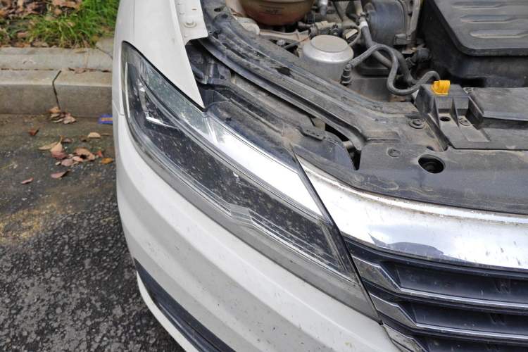 Used Volkswagen Lavida 2022 1.5L Automatic Comfort Edition Right Front Headlight