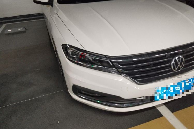 Used Volkswagen Lavida 2022 1.5L Automatic Comfort Edition Right Front Headlight