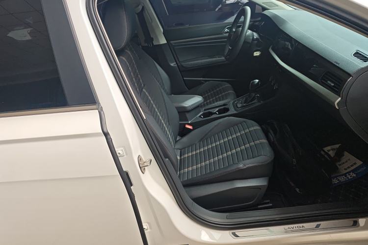 Used Volkswagen Lavida 2022 280TSI DSG Comfort Edition Right Front Seat