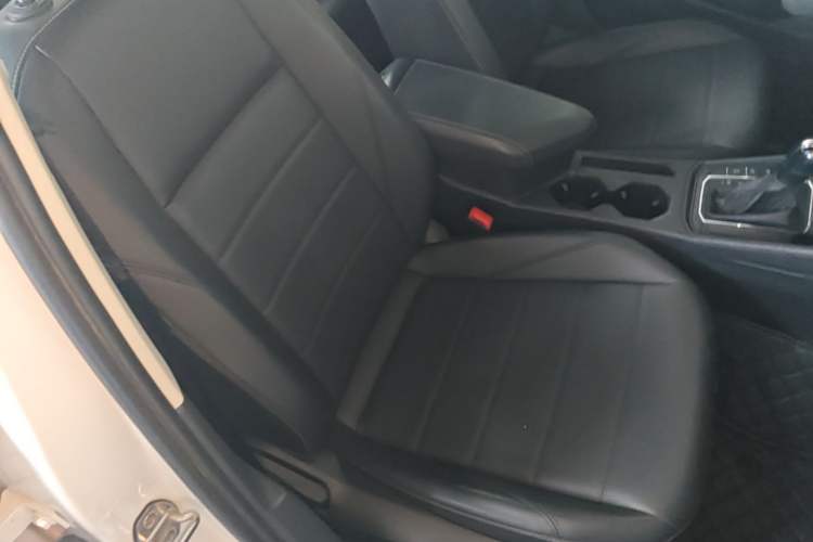 Used Volkswagen Lavida 2022 1.5L Automatic Comfort Edition Right Front Seat