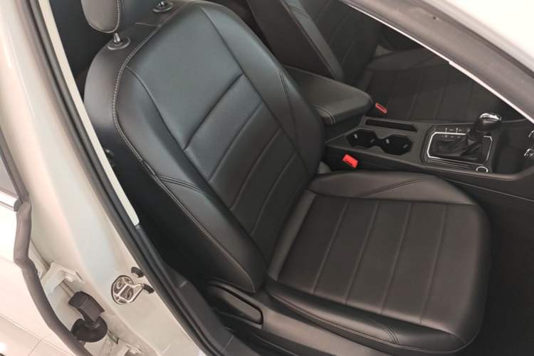 Used Volkswagen Lavida 2022 1.5L Automatic Comfort Edition Right Front Seat
