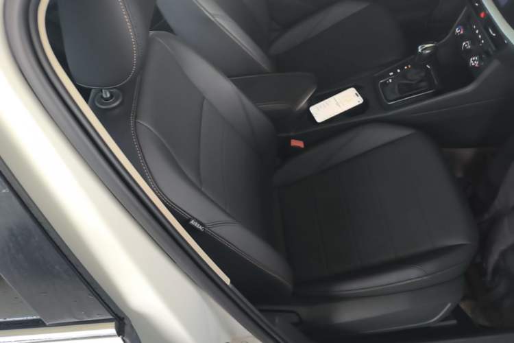 Used Volkswagen Lavida 2022 1.5L Automatic Comfort Edition Right Front Seat