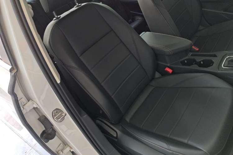 Used Volkswagen Lavida 2022 1.5L Automatic Comfort Edition Right Front Seat