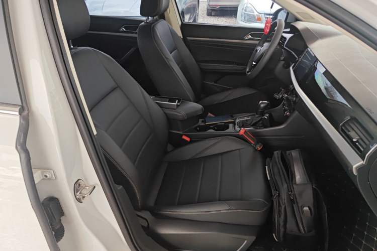 Used Volkswagen Lavida 2022 1.5L Automatic Comfort Edition Right Front Seat