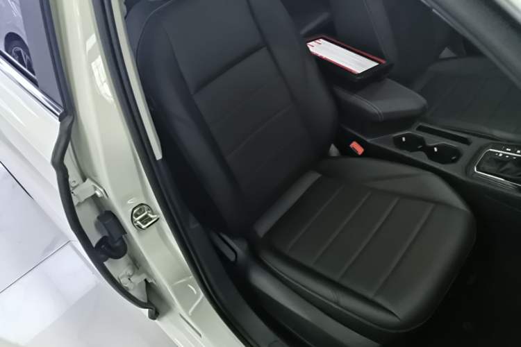 Used Volkswagen Lavida 2022 1.5L Automatic Comfort Edition Right Front Seat