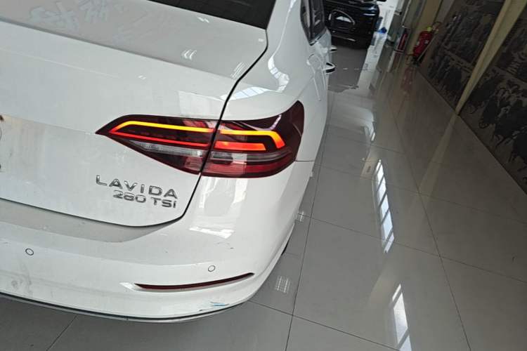 Used Volkswagen Lavida 2022 280TSI DSG Luxury Edition Right Rear Taillight
