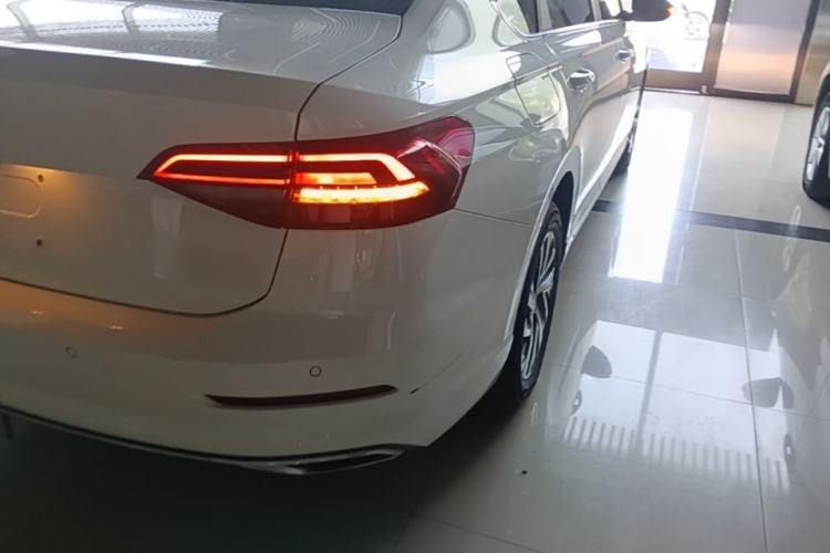 Used Volkswagen Lavida 2022 280TSI DSG Comfort Edition Right Rear Taillight