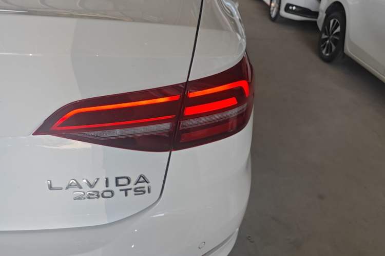 Used Volkswagen Lavida 2022 280TSI DSG Comfort Edition Right Rear Taillight